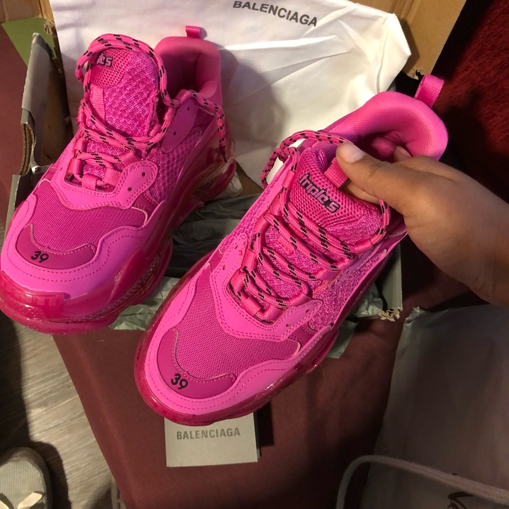 balenciaga triple s hot pink
